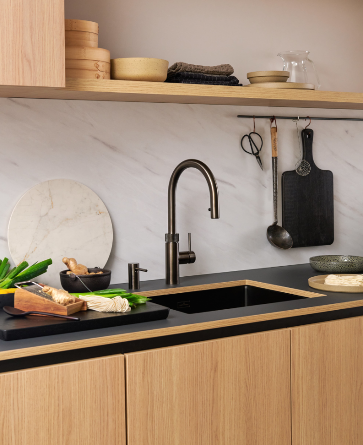 Quooker Flex Round in Gunmetal finish